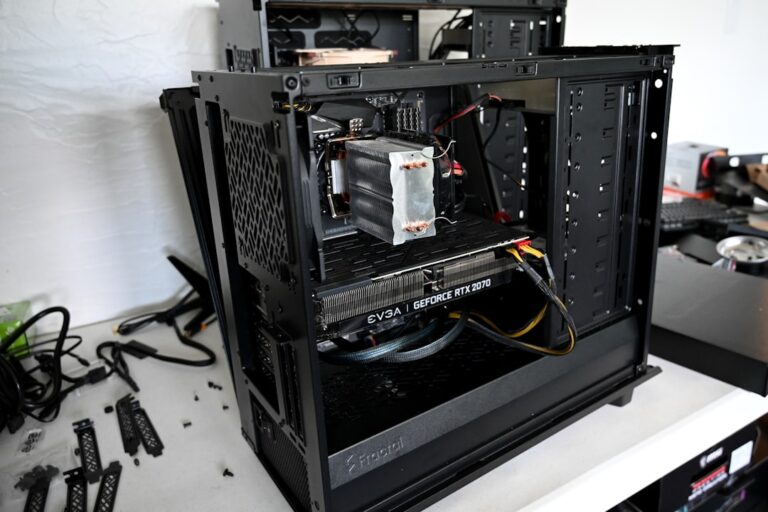 Desktop computer build with upgradeable internal components