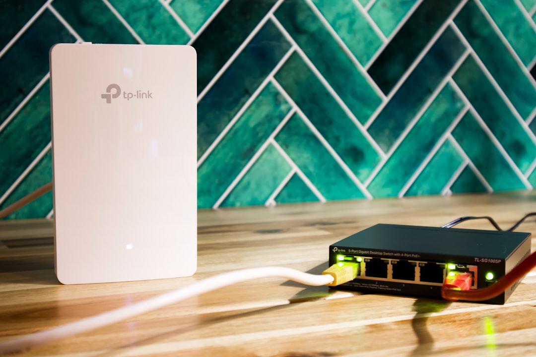 Home network access point and Ethernet switch used in a wired network setup