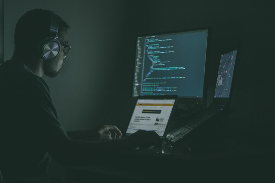 Programming workstation representing software testing inside an isolated Windows Sandbox